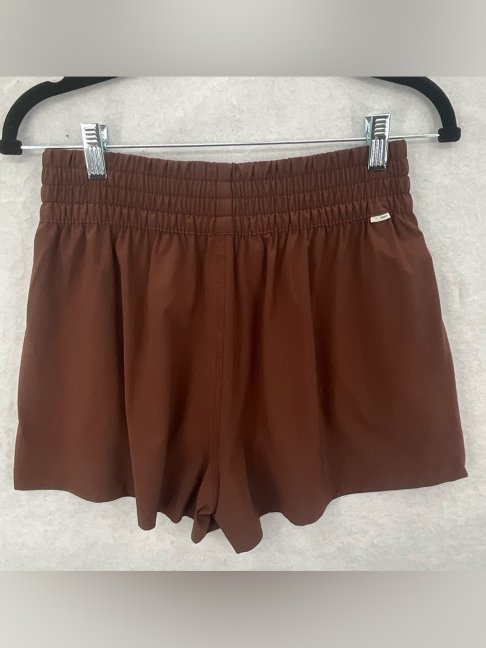 NWT Women's Vuori Villa Shorts Burnt Sienna Small VW3015 - Picture 2 of 13